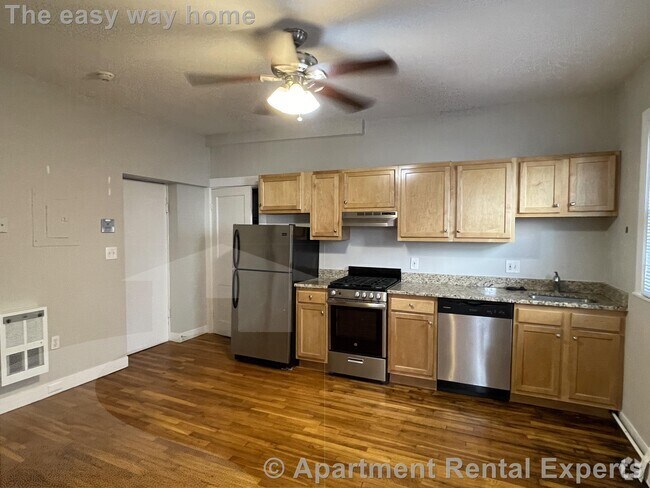 Building Photo - 26 John F. Kennedy St Unit #2 Rental