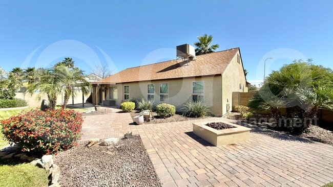 Photo - 601 S Kenwood Ln