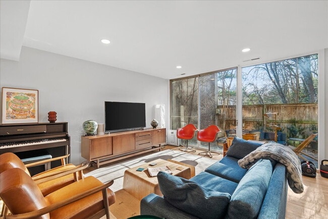 Photo - Unique 3BR / 1.5BA Mid-Century Townhome in Reston’s Iconic Hickory Cluster