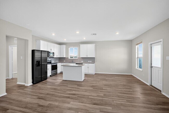 Photo - 453 Stone Water Ln