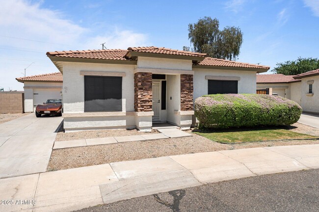 Photo - 5134 W Shaw Butte Dr Casa