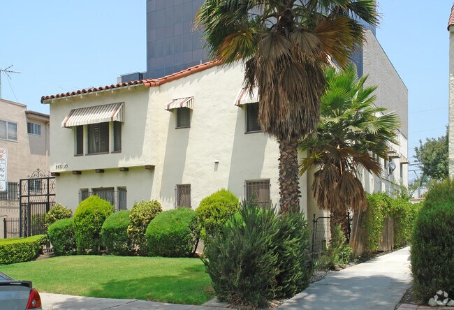 Photo - Blackburn Grove by Wiseman