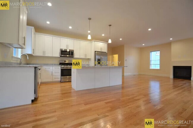 Photo - 7B Sparhawk St Unit -