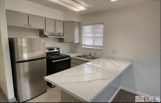 Photo - 1446 Model Wy Apartamento Unidad #1