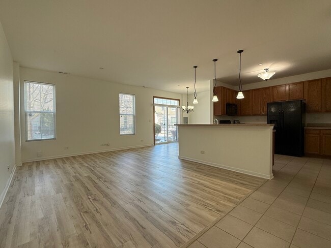 Photo - 4555 Camden Ln