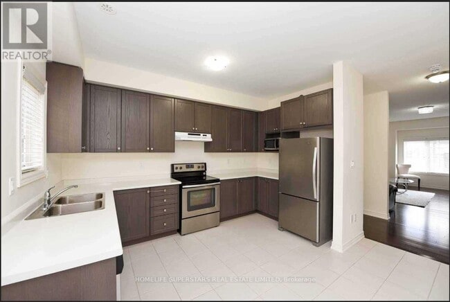 Photo - 9 Aspen Hills Rd