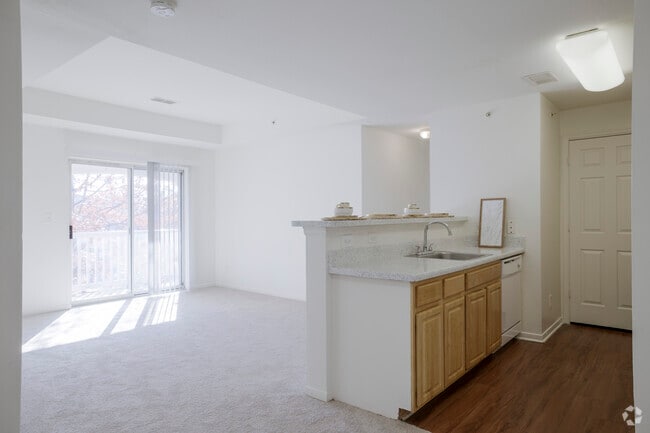 3BR, 2BA - 1,100SF - Kitchen