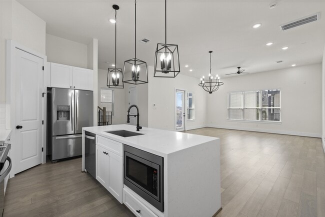 Photo - 1406 W 21st St