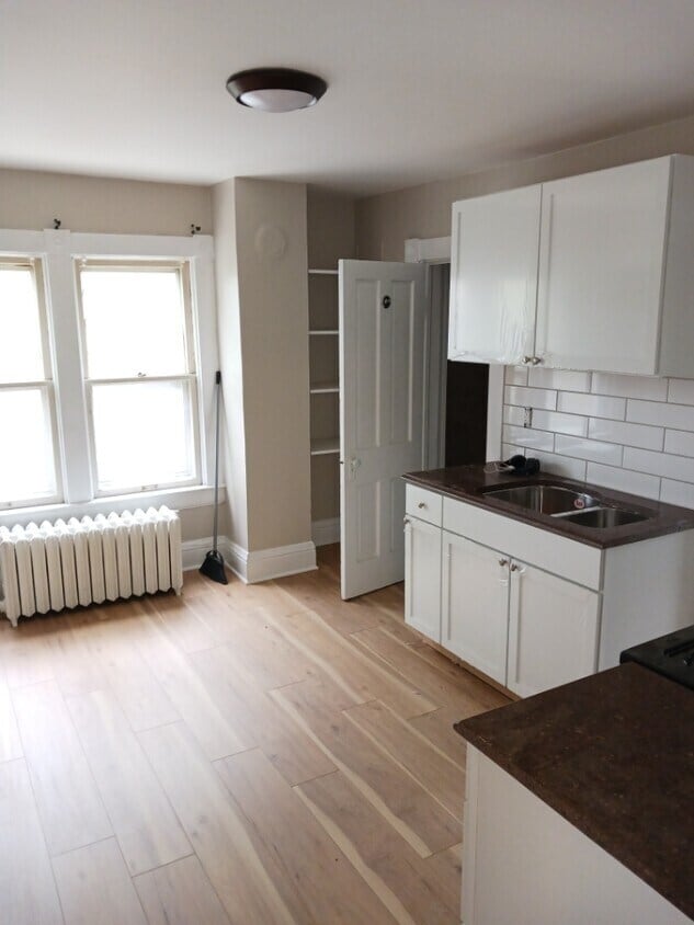 Photo - 5802 20th Ave Unit Upper