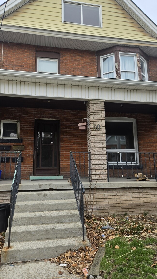Building Photo - 30 Arthur Ave S Unit 2