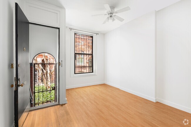 Building Photo - 19 Warren Pl Rental