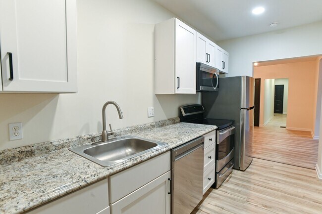 Photo - 118 S Railroad St Unit Apt 1