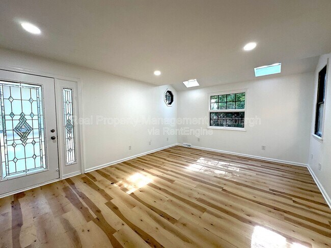 Photo - 6174 Poketa Rd