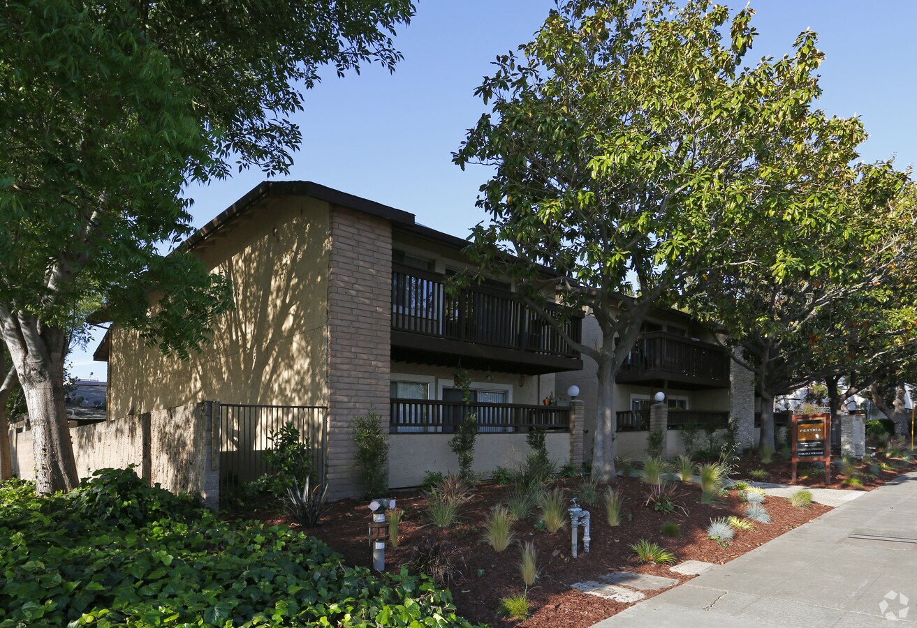 Photo - Santana Park Apartments