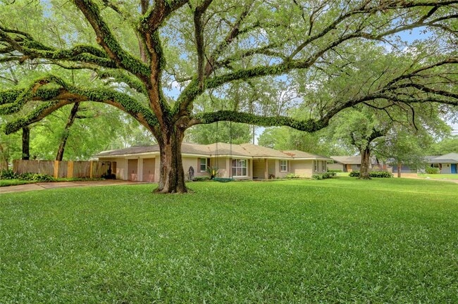Building Photo - 10202 Raritan Dr Rental