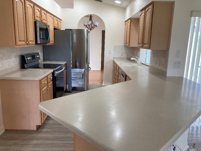 Photo - 343 Vitorio St