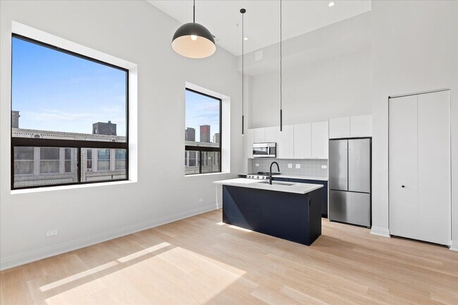 Photo - 1934 W North Ave