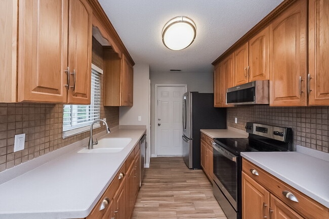 Photo - 1111 Tuxford Dr