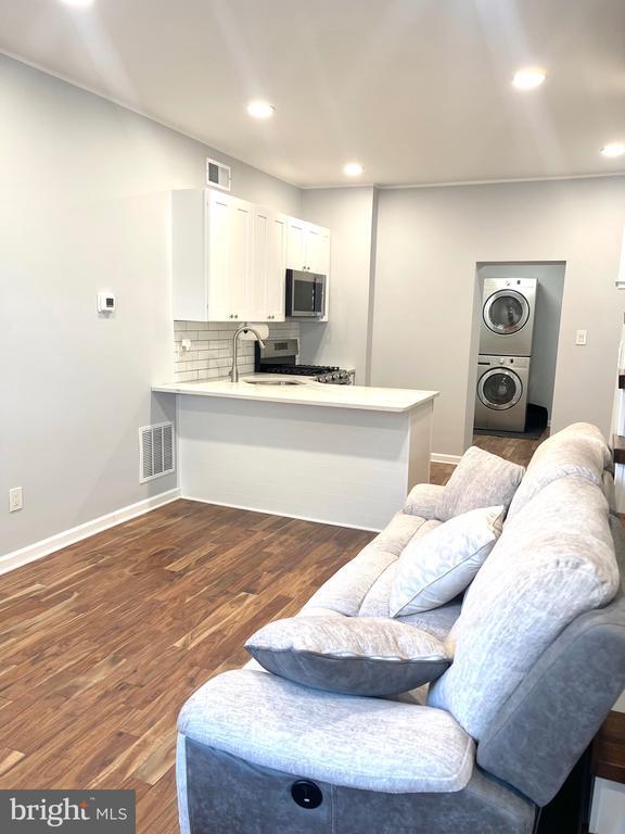 Building Photo - 3614 Witte St Rental