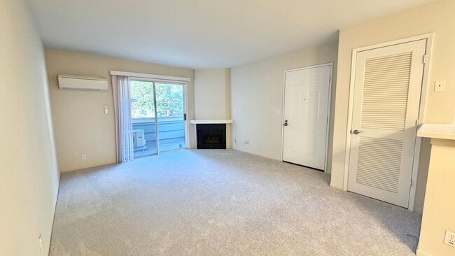 Photo - Remodeled 1 Bed 1 Bath Condo. Stainless Steel Appliances. Pool and Hot Tub