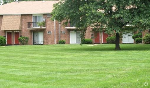 Franklin Arms - Franklin Arms