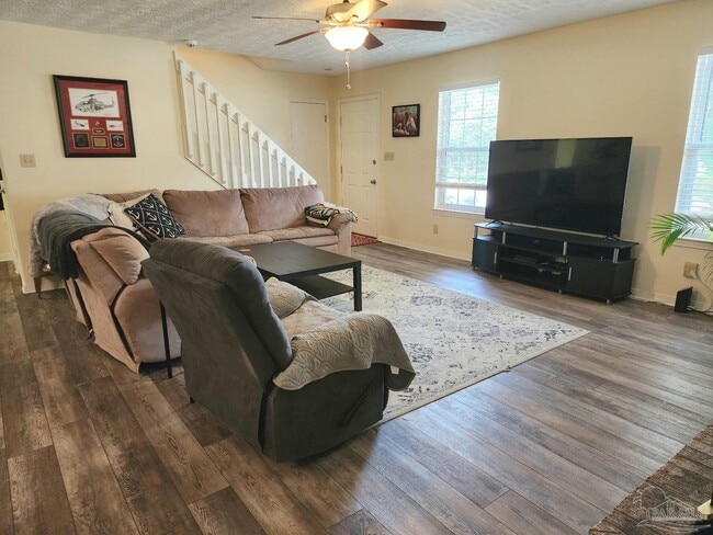 Photo - 4525 Baybrook Dr