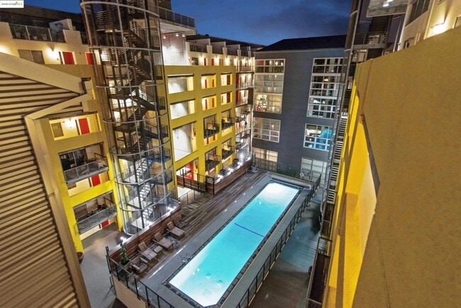 Photo - 311 Oak St Unit 724