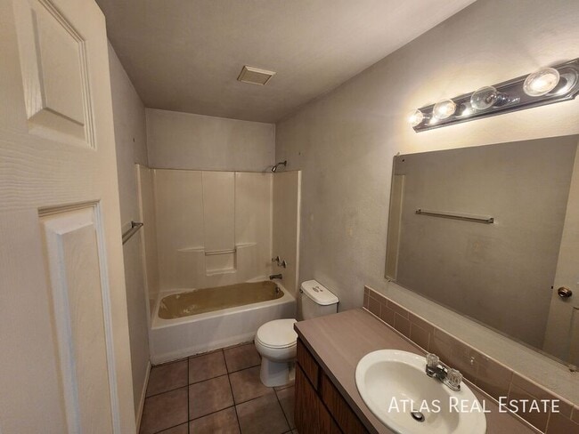 Photo - 2208 N 10th Ave