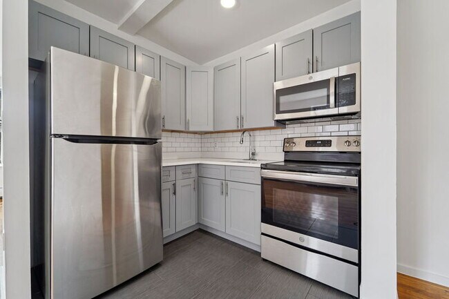 Building Photo - 139 N Arlington Ave Rental