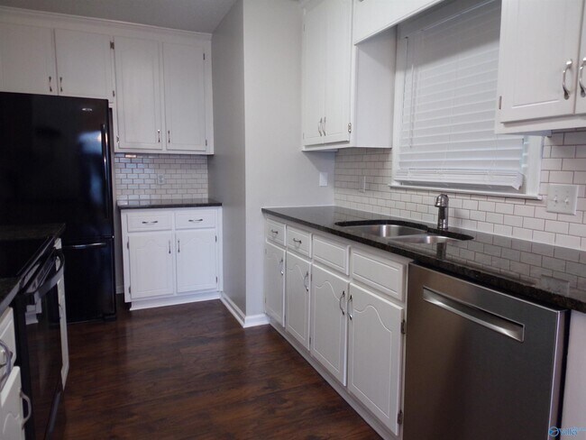 Photo - 100 Tess Cir