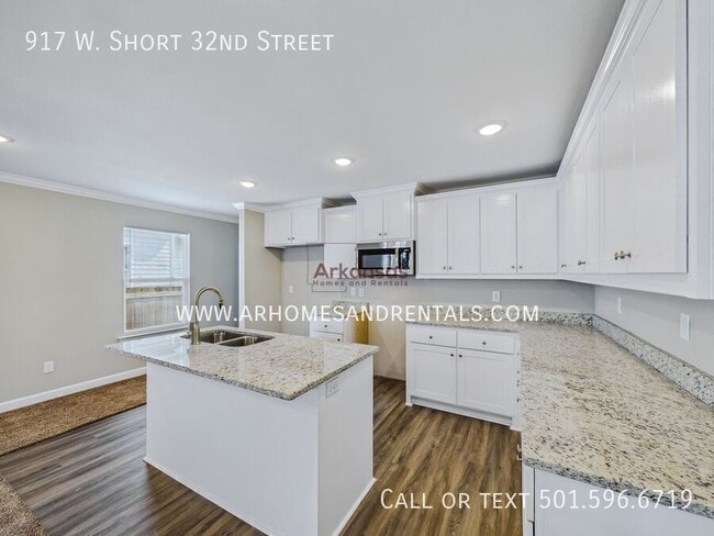 Photo - 917 W Short 32nd St