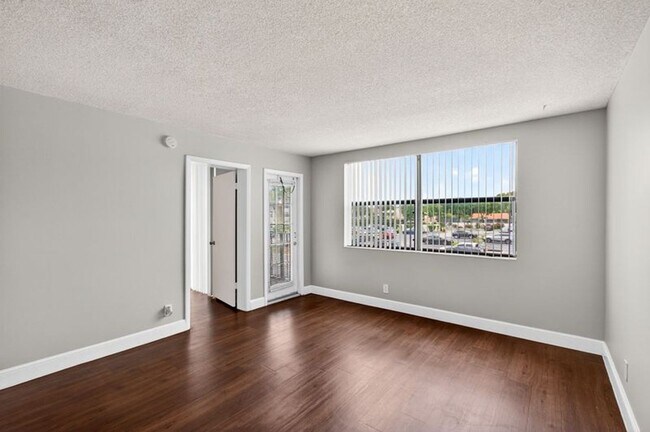 Photo - Move-In Ready Rental near Tanger Outlets! Unit 29