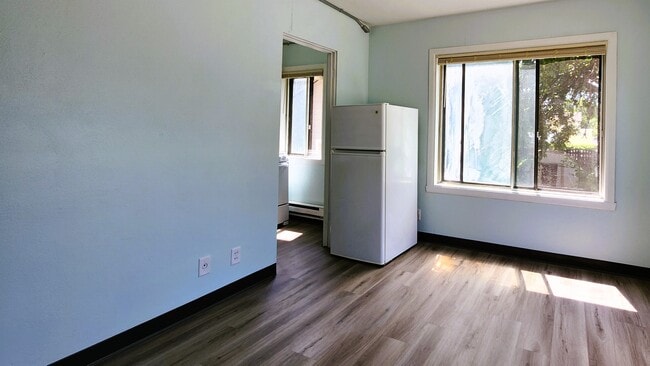 Photo - 1258 10th St N