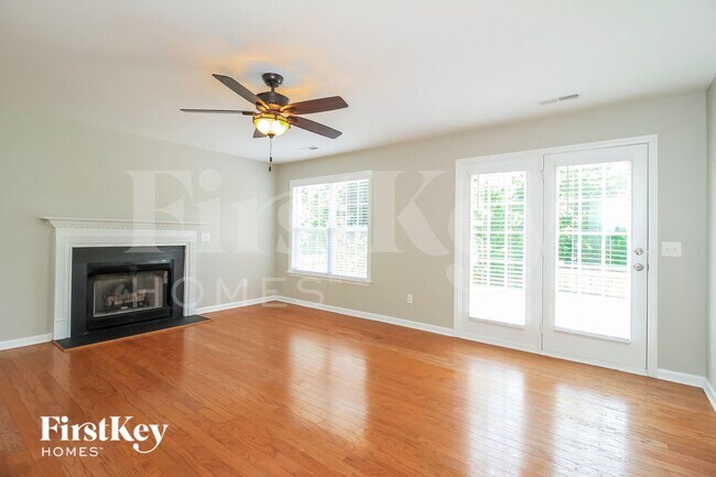 2648 Wynbrook Dr