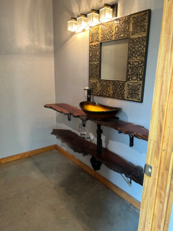 3200 County Rd 104 Rental For Rent in Floresville, TX