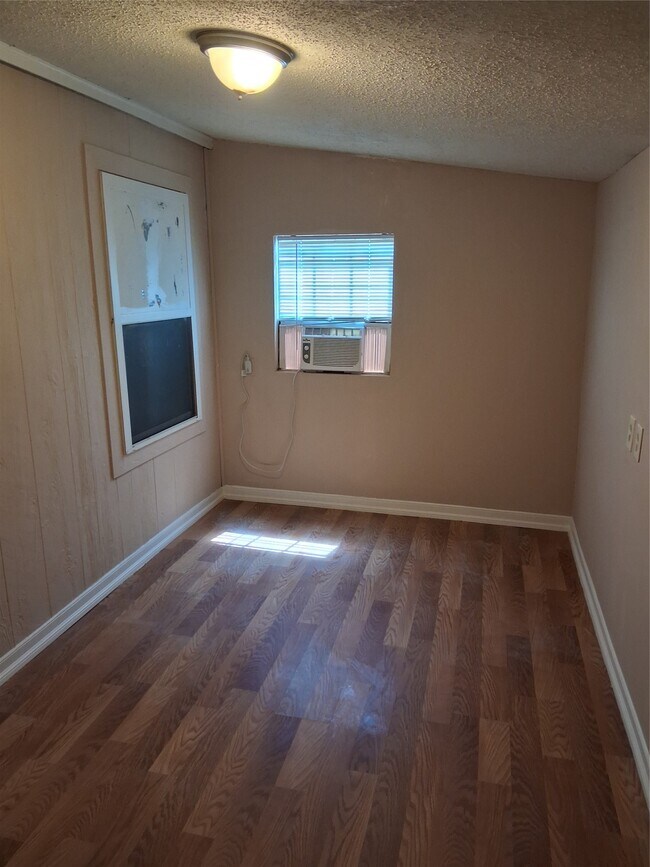 Photo - 11797 White Cedar St