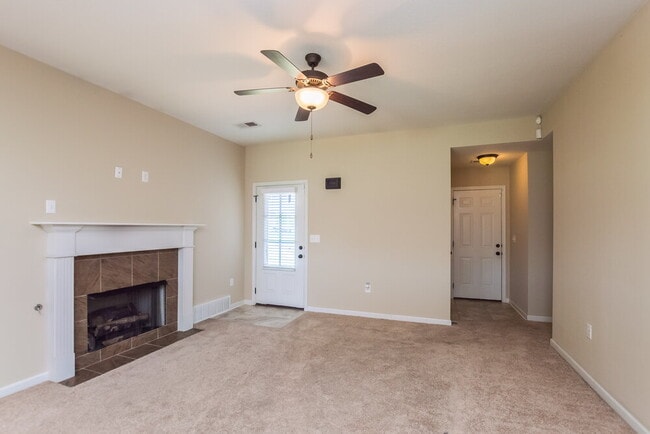 2733 Sapper Ln