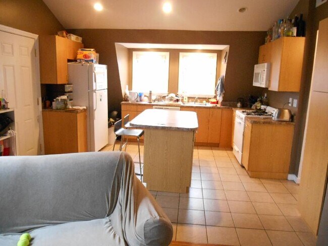 Photo - 15 Farrington Ave Unidad 2