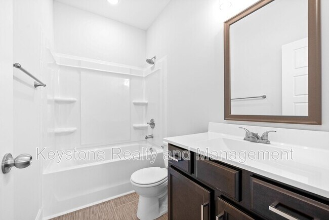 750 Tracy Ln Unit G-105