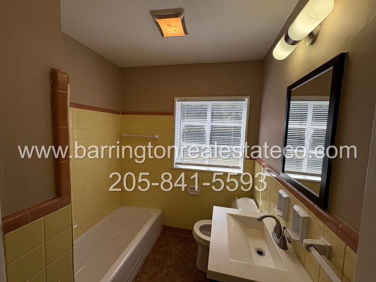 Photo - 1741 Grant Ave SW
