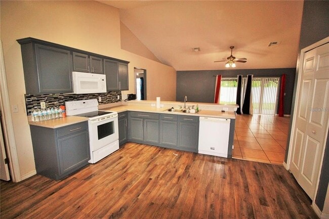 222 Churchill Ct