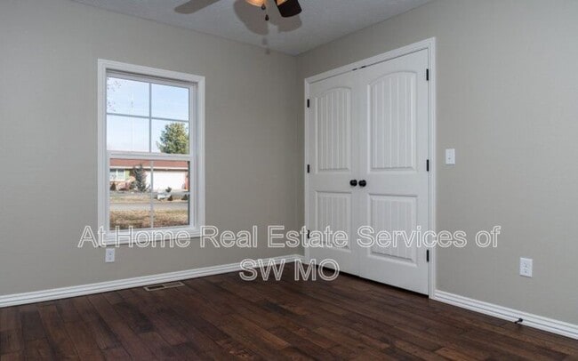 Photo - 1380 E Deerfield St