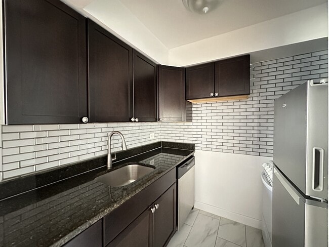 Photo - 6830 N Sheridan Rd Unit 365