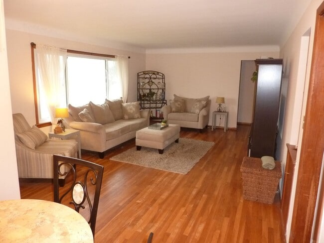 Photo - Mayfield Hts Ranch for Rent
