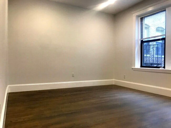 Photo - 29 Peterborough St