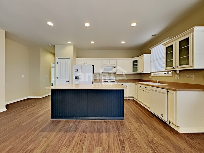 Photo - 115 Gaviota Ave