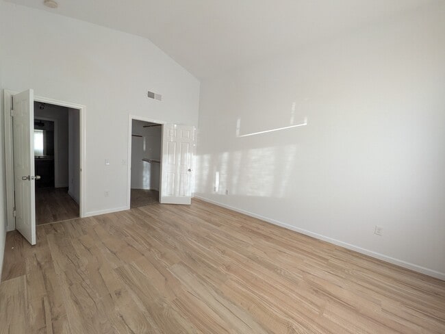 583 Hildale Cir