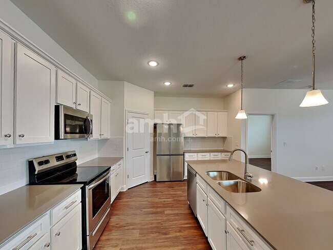 Photo - 2745 Ponds Trl