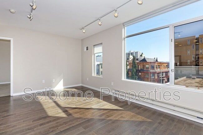 Photo - 1401 Jackson St