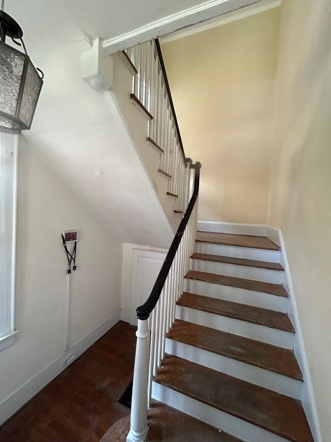 Photo - 128 S Edisto Ave